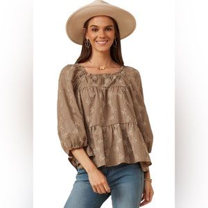 Hayden Women’s Brushed Floral Detailed Puff Sleeve Square Neck Top L